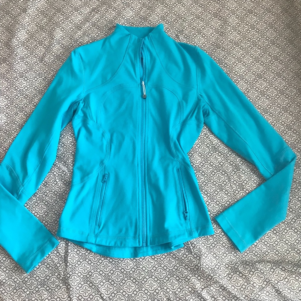 Lululemon forme jacket size 6